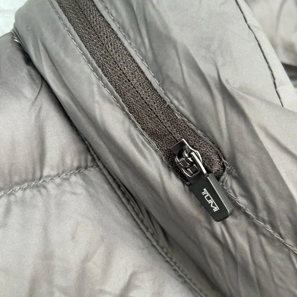 TUMI pax Charcoal Puffer Jacket - Picture 12 of 12